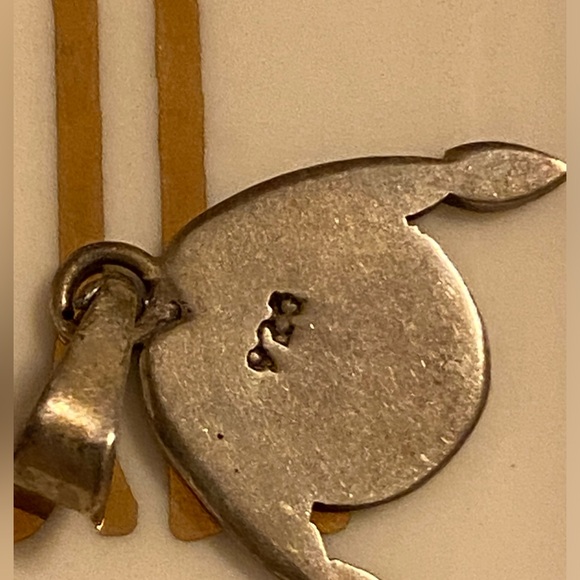 Vintage 925 stamped smiling boy and girl pendants - Picture 7 of 10